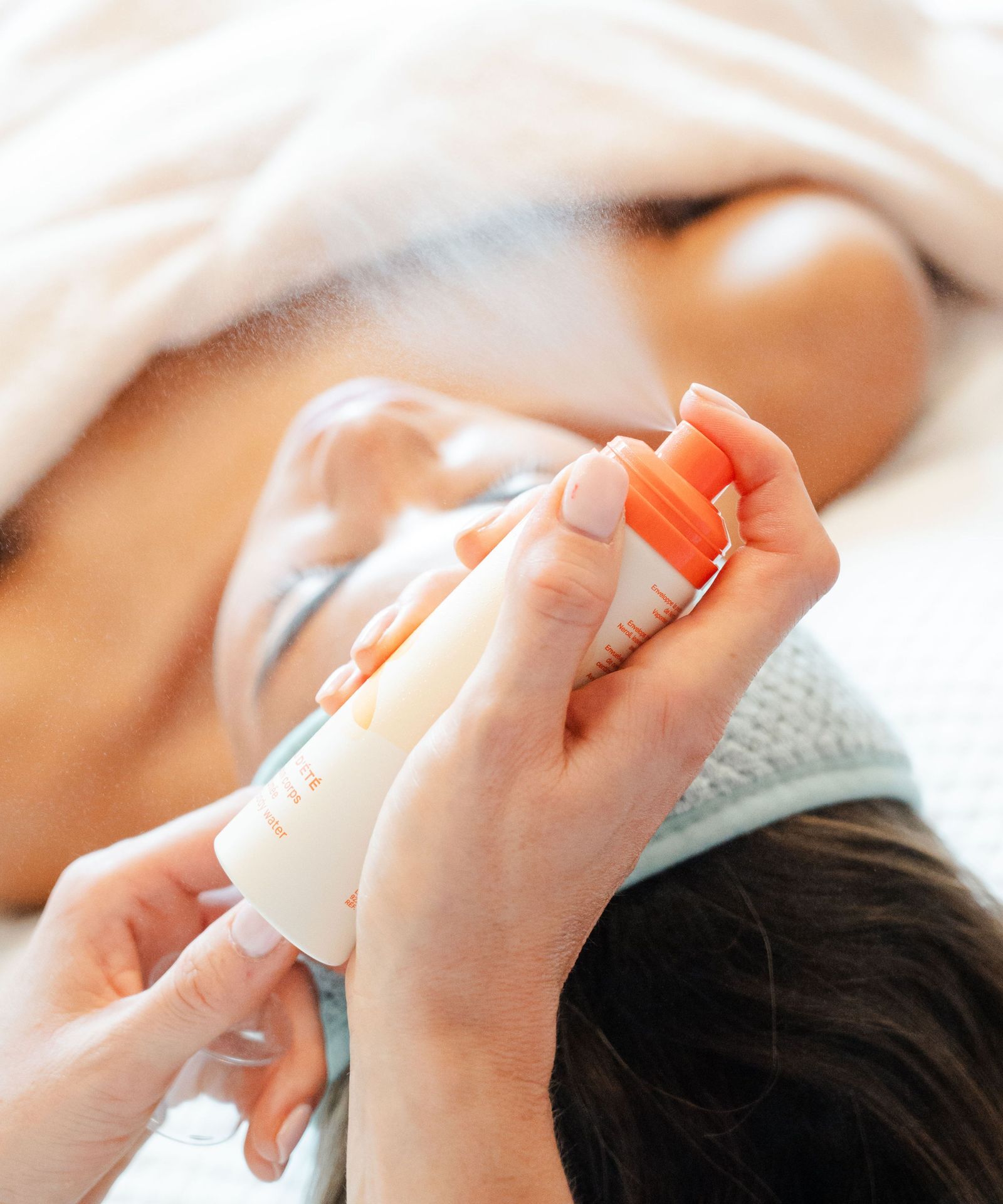 Vibrance C Lift & Lymph Facial bij Body & Beauty Ardooie